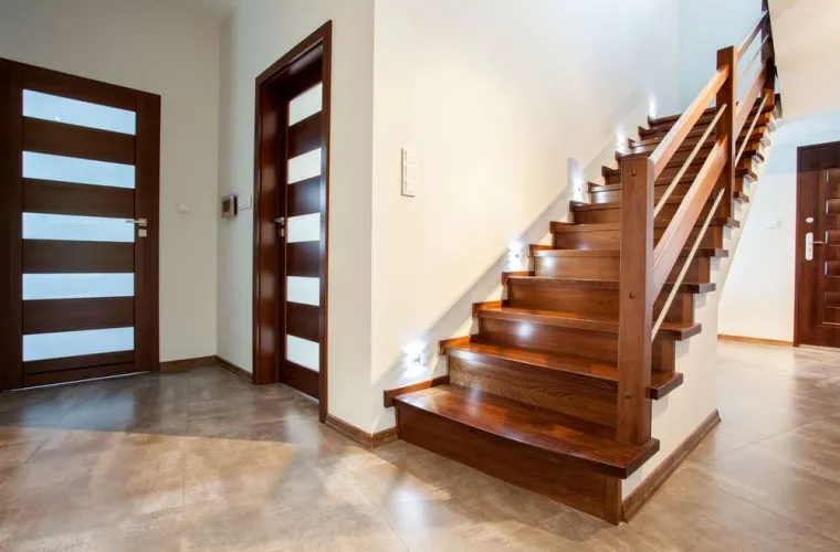 Escalier bois sur mesure, La Londe-les-Maures, La Vie en Bois