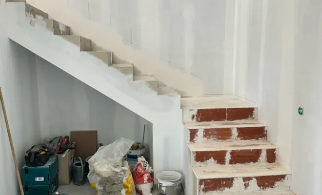 Escalier marches et contre-marches en bois au Lavandou., La Londe-les-Maures, La Vie en Bois